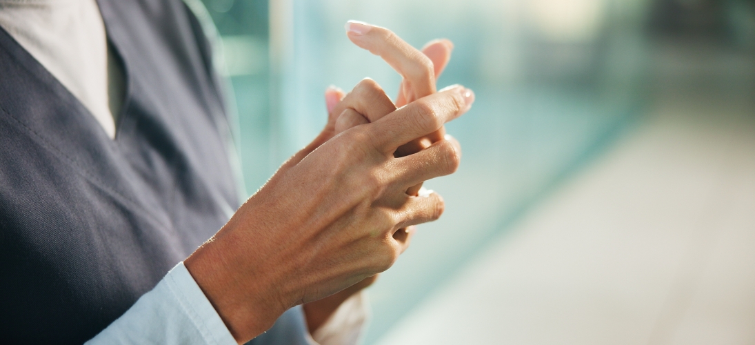 Une enquête révèle l’écart entre la réalité de la maladie de Parkinson et les représentations qu’en ont les Français.